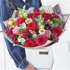 Large Majestic Classic Festive Bouquet